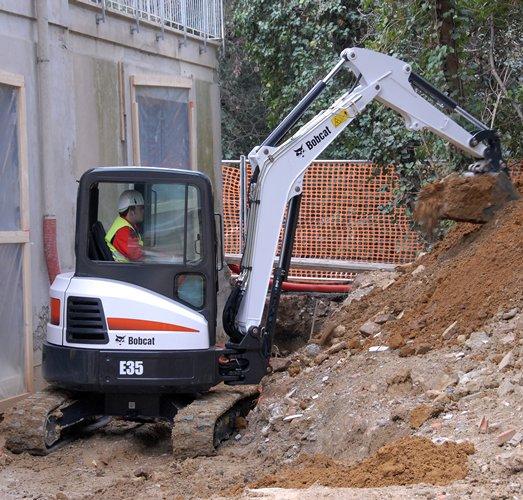 300X52,5X84N BOBCAT E35 KAUÇUK PALET